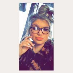 Meet your Posher, Leann